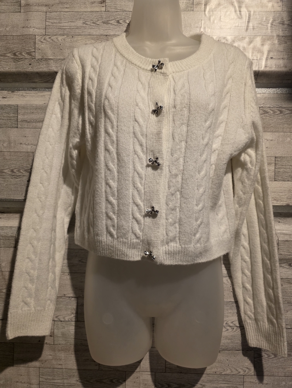 Jessica Simpson Cream Cable-Knit Cropped Cardigan with Decorative Buttons